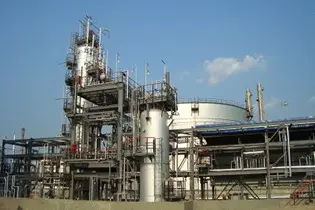 Refineries Flanges & Pipes